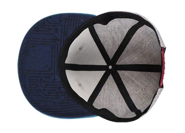 Inside of Trendy Flat Bill Stylish Two Tone Snapbacks