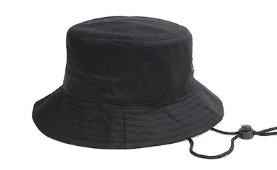 90's Hat Styles: Reliving Iconic Fashion Trends